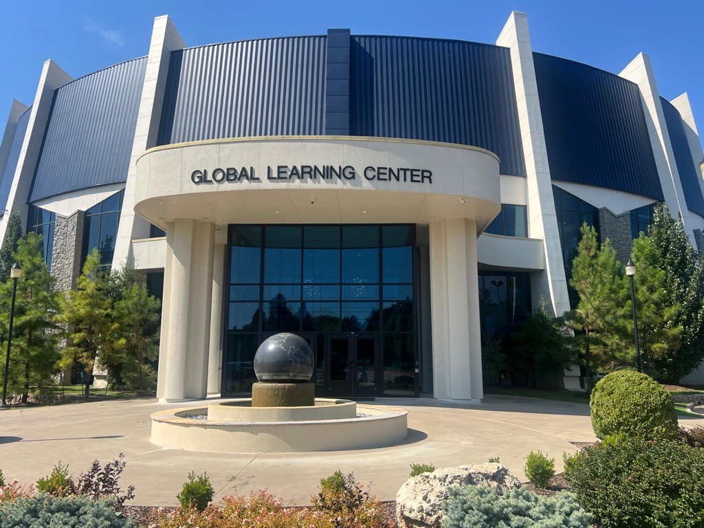 https://glaconnection.com/wp-content/uploads/2025/10/Seminar_University.jpeg